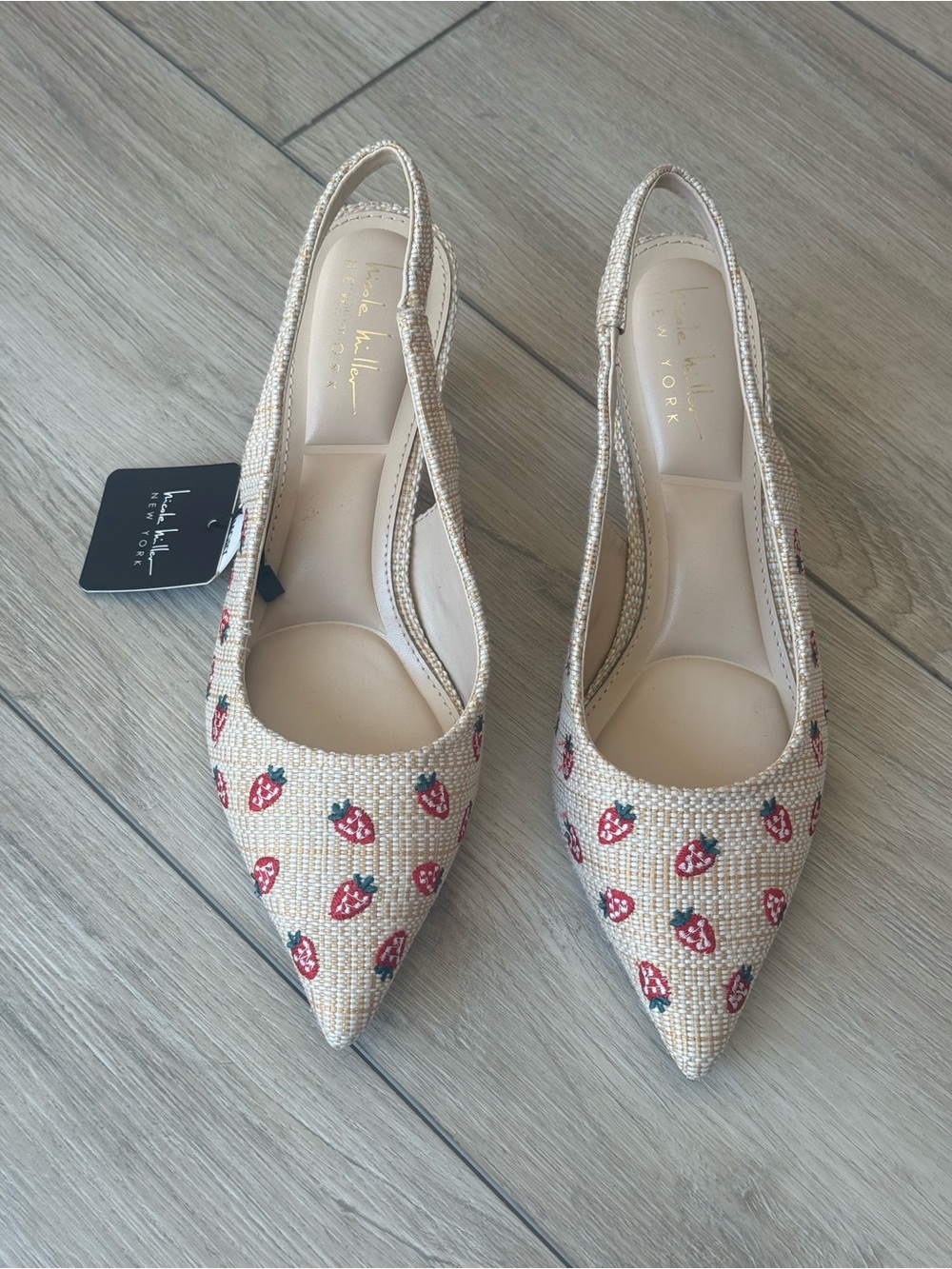 New Nicole Miller Slingback Kitten Heel Embroidered Strawberries 🍓